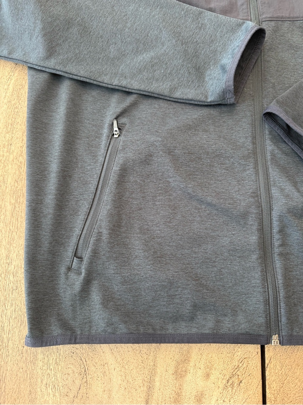Vuori Sunday Element Jacket - Picture 8 of 12